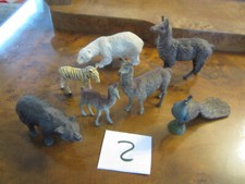 Lamas, Eisbär, Zebra, Pfau